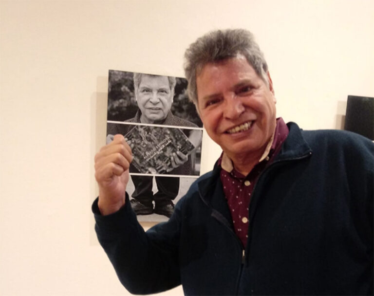 Alfredo Espinosa, escribir desde el desierto Poetripiados